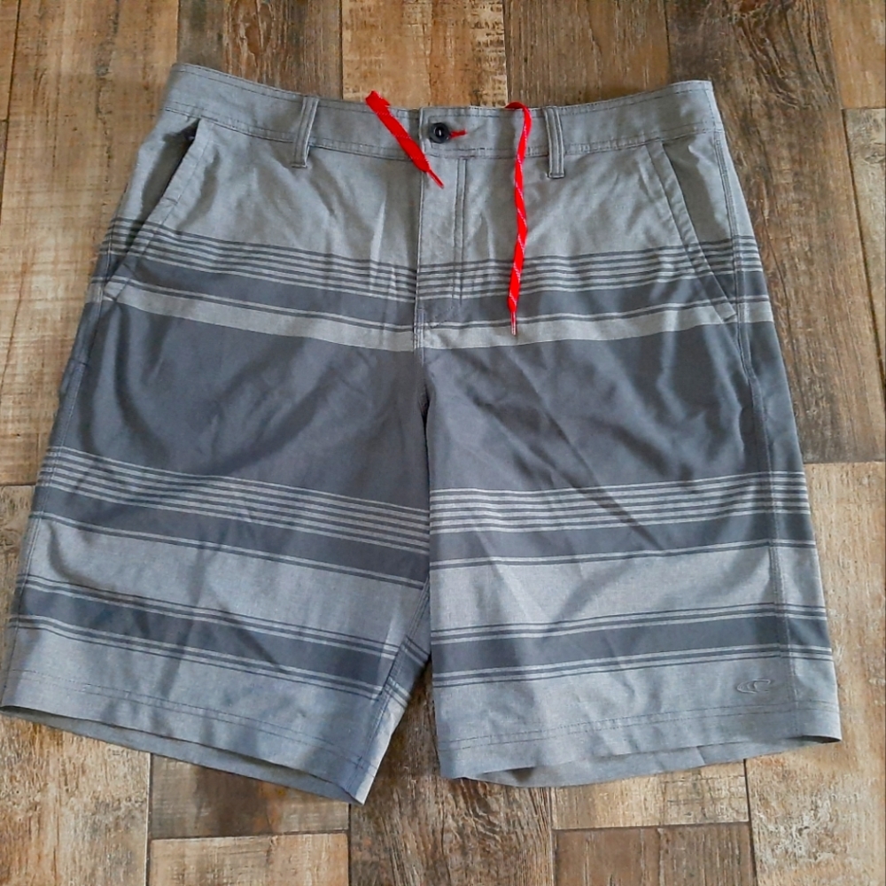 O Neill Hybrid Shorts 38 EUC